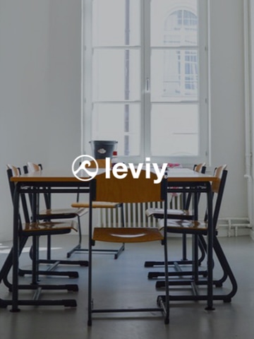 Logo Leviy over een stockfoto
